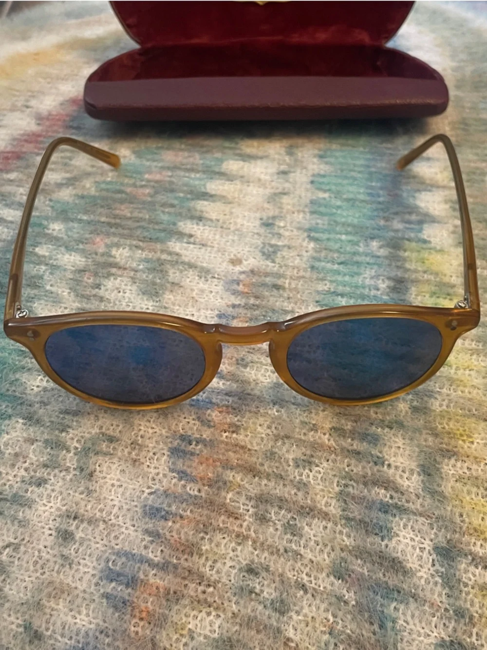 Round Retro Sunglasses - Tortoise Frame with Blue Mirrored Lenses